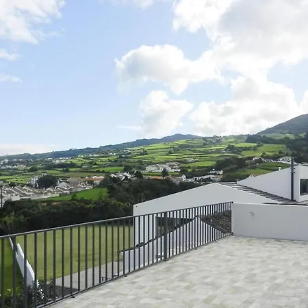 In Lomba Da Fazenda In Sao Miguel Feriehus